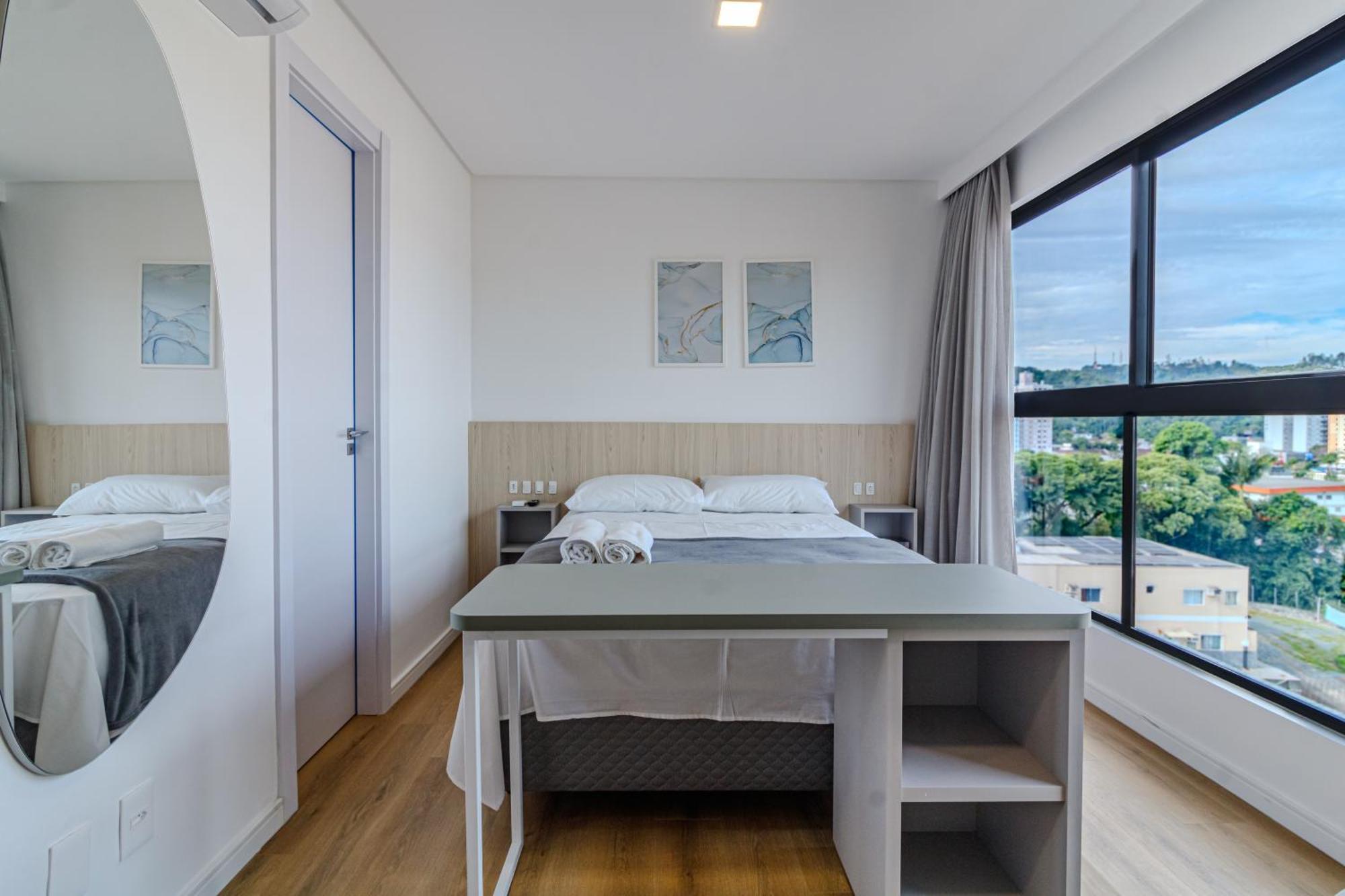Loft Novo Todo Mobiliado Com Wifi Piscina E Proximo A Oktober Apartment Blumenau Cameră foto